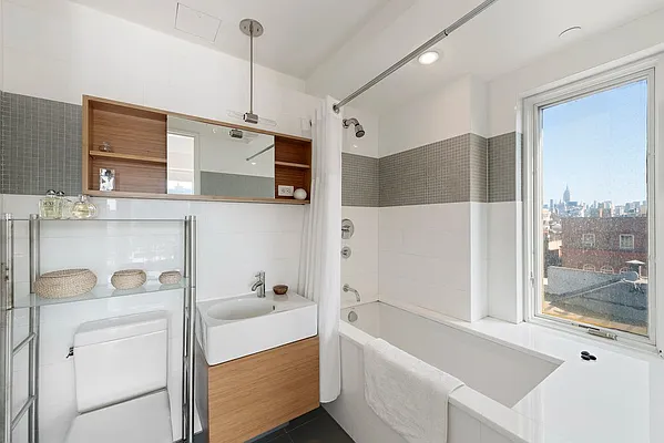 Rented by Nest Seekers International | media 8