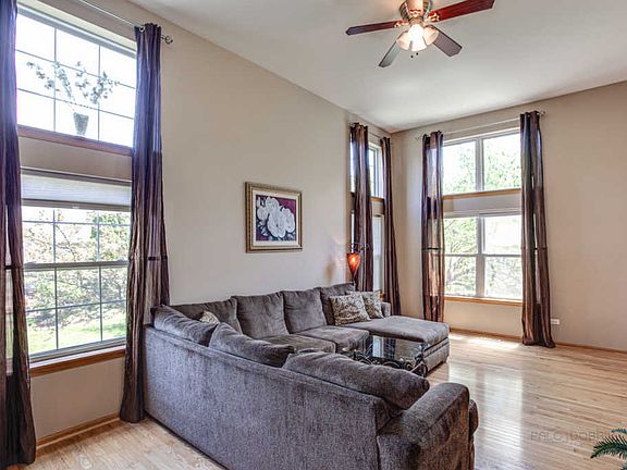 5th image of 695 Countryfield Ln #695