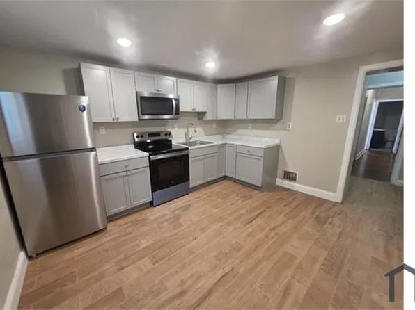 4900 Penn St #B1, Philadelphia, PA 19124