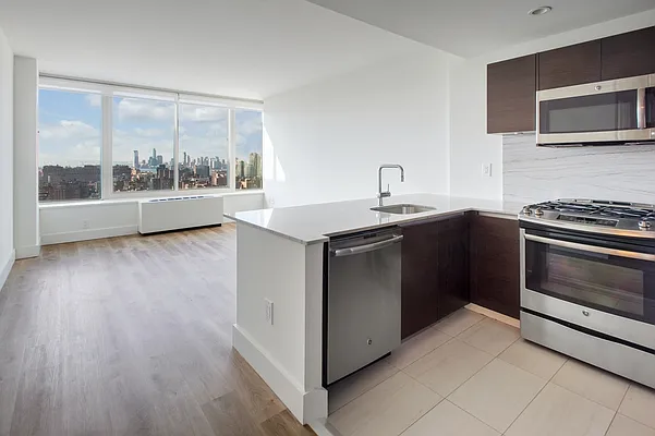 Rented by Brookfield (Funnel) | media 25