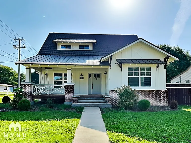 405 S Carl St — Photo 1