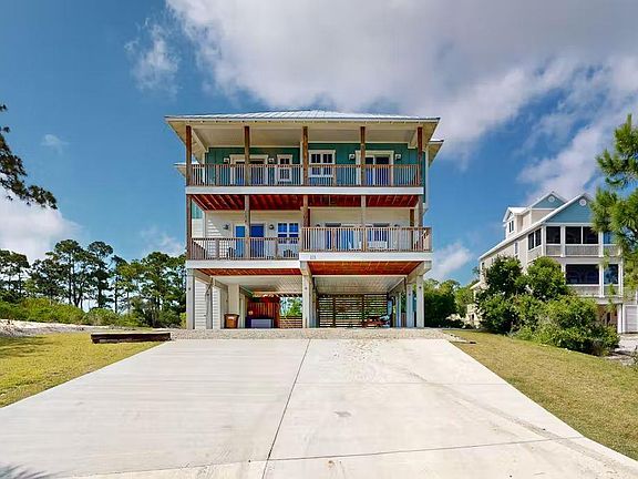 2nd image of 113 W Seascape Dr