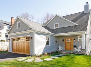37 Hilton St, Darien, CT 06820