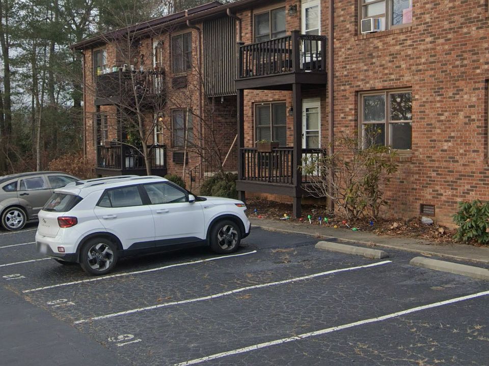 1st image of 107 Dove Valley Ln #107