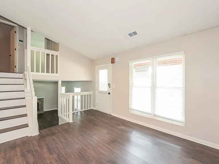 405 Rill Crest Ct — Photo 5