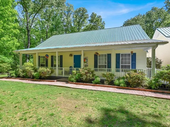 405 Mountain Oak Trl, Somerville, AL 35670