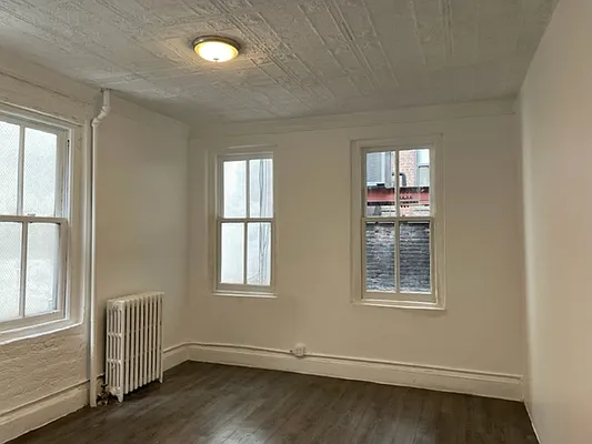 Rented by Friedman Roth Realty | media 18