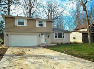 246 Old Oak Post Rd, East Amherst, NY 14051