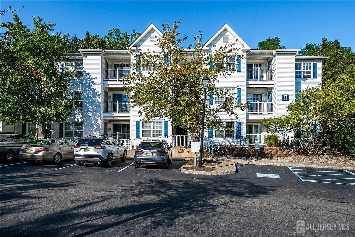 Building Photo - 936 Waterford Dr