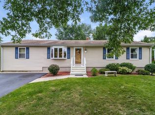 86 Robertson Rd, Hamden, CT 06518