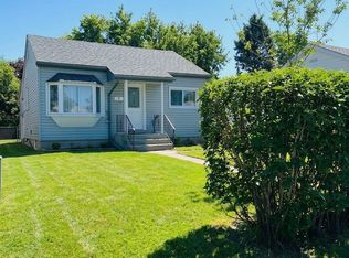 13 Pine St, Ajax, ON L1S1X8