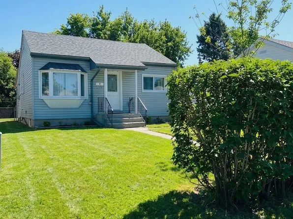 13 Pine St, Ajax, ON L1S 1X8