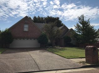 1352 Cedar Hollow Dr, Cordova, TN 38016