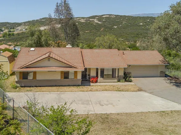 30377 Callejo Feliz Ter, Valley Center, CA 92082