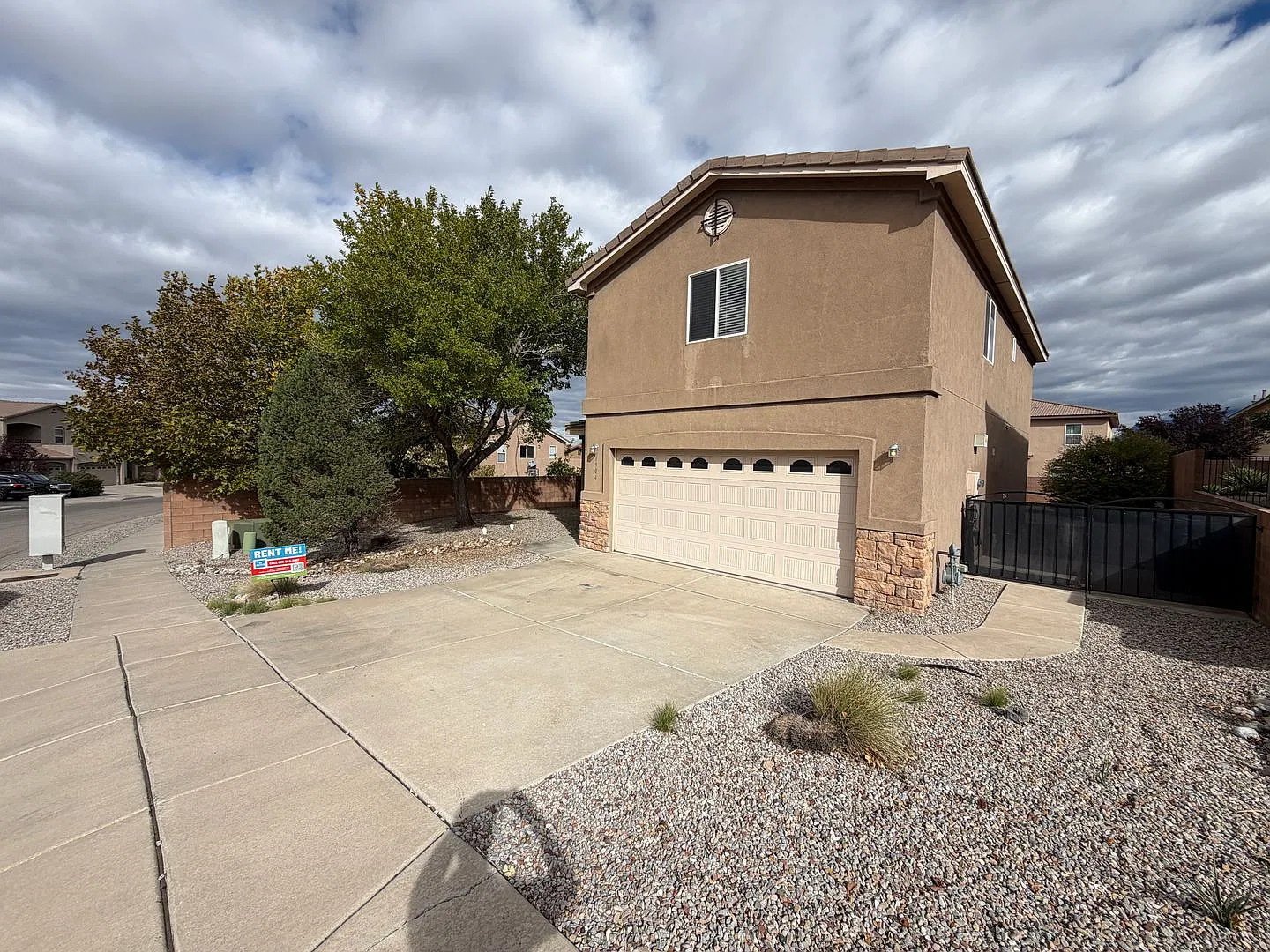 4 Bedroom Home Available Near Juan Tabo Blvd SE & Four Hills! — Photo 2