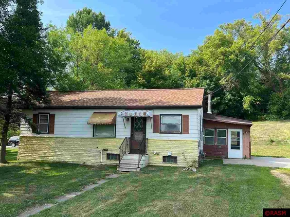 811 Benton St, Waterville, MN 56096