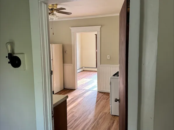 16 Hedges Ave #2, Jamestown, NY 14701