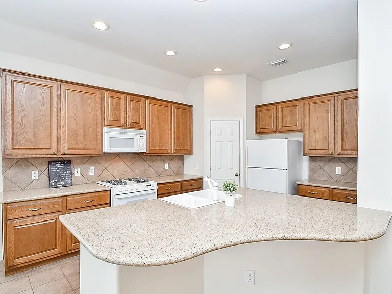 4703 Camden Brook Ln — Photo 13