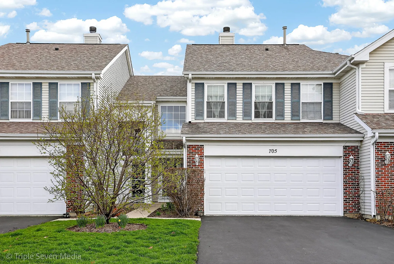 705 Timothy Ct photo 1