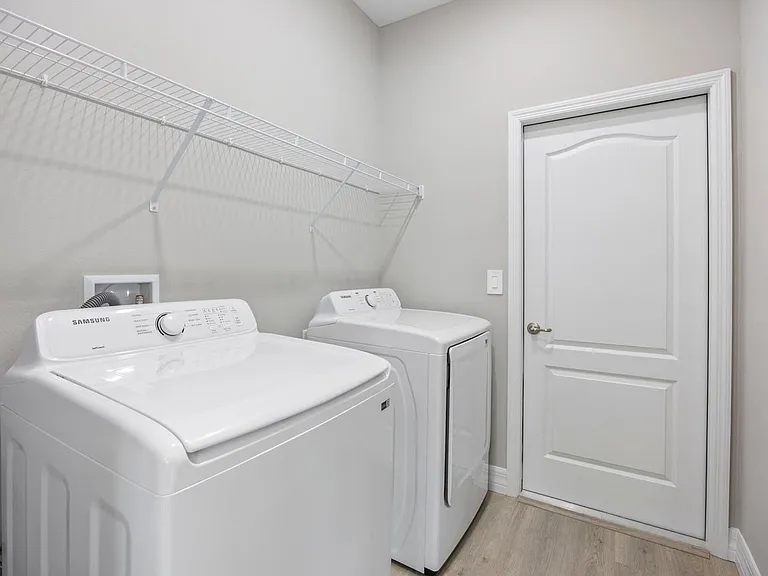 495 Harrison St SW — Photo 12