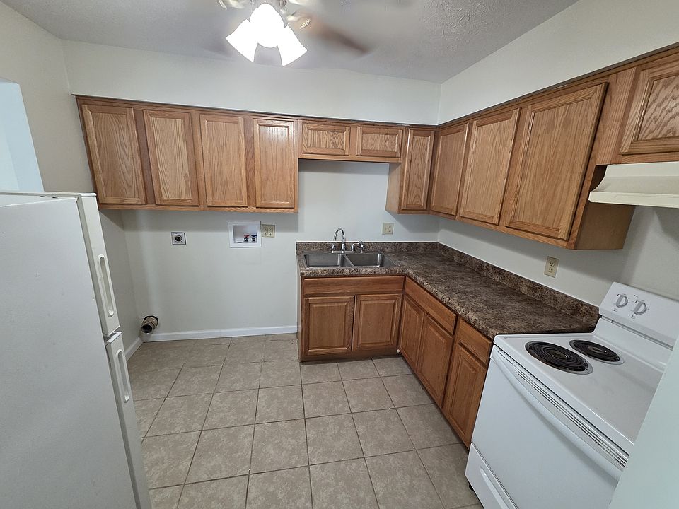 1st image of 549 Cherry Stone Ct APT C