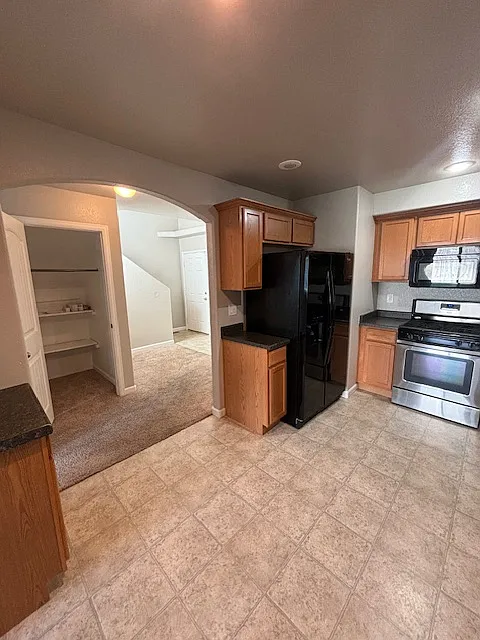 3 bed, 2.5 bath, 1458 sqft, $1,995 — Photo 4