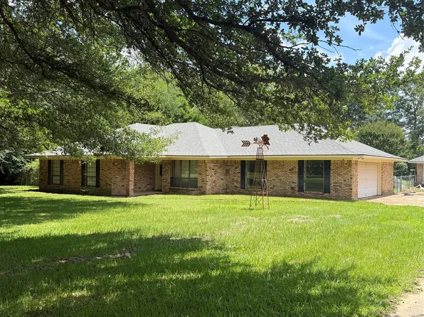 6107 Chanticleer Dr, Keithville, LA 71047