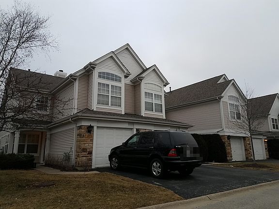 2nd image of 8986 Heathwood Cir #C1