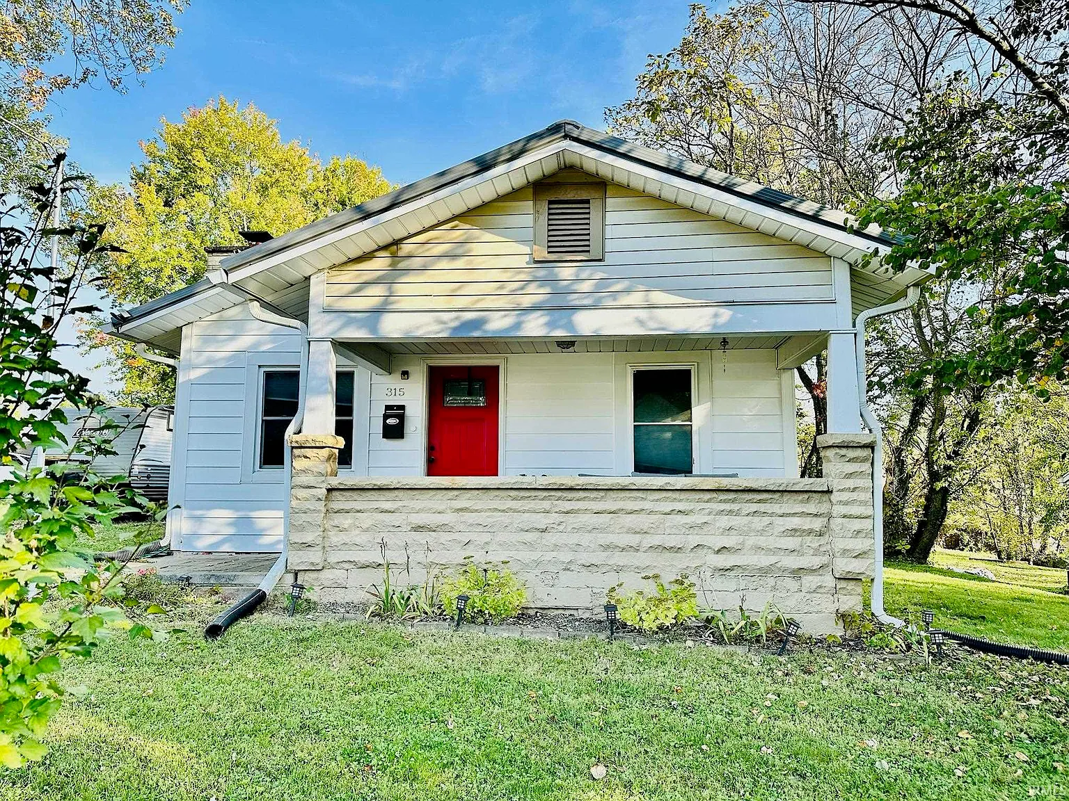 315 17th St photo 1