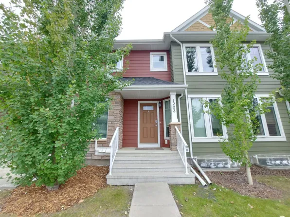 30 Carleton Ave, Red Deer, AB T4P 0M8