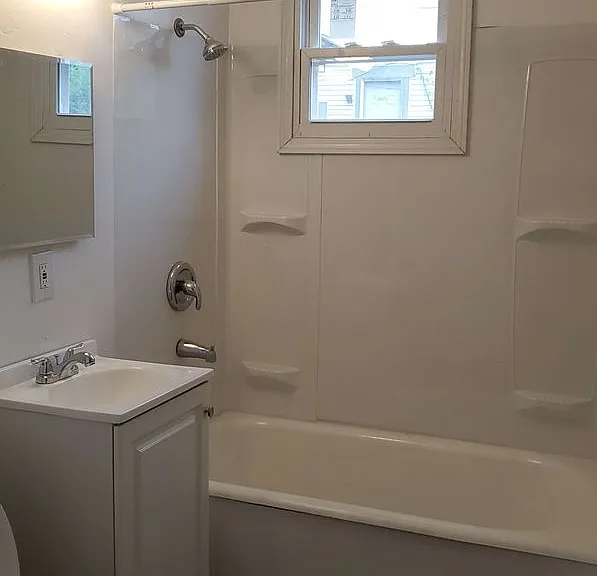 812 Huffman Ave — Photo 7