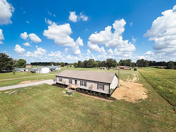 2nd image of 317 Dooley Rd