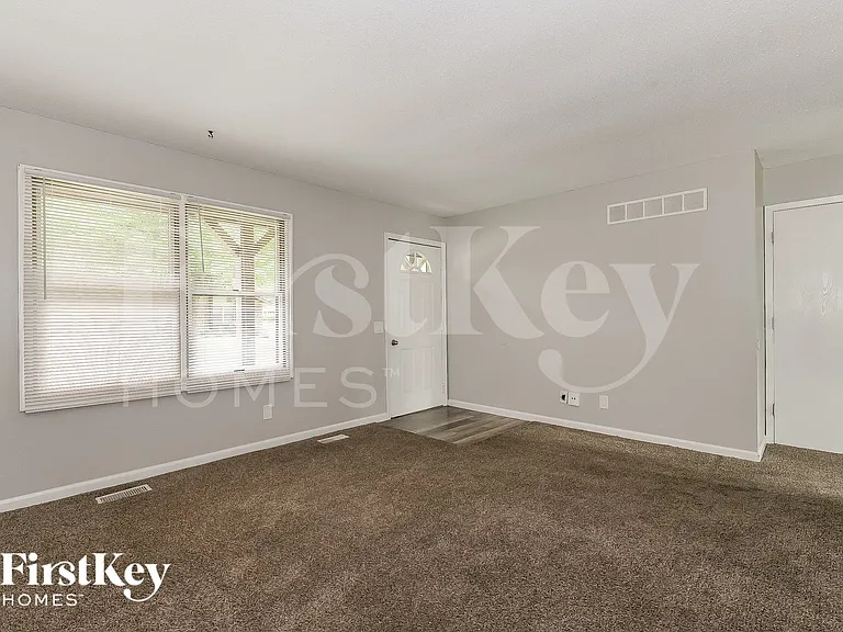 15675 Birkemeier Dr — Photo 4