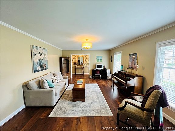 3rd image of 303 W 32nd St