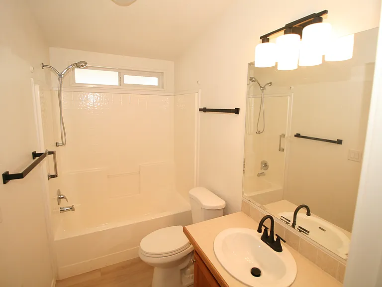 49 N 3820 W — Photo 14