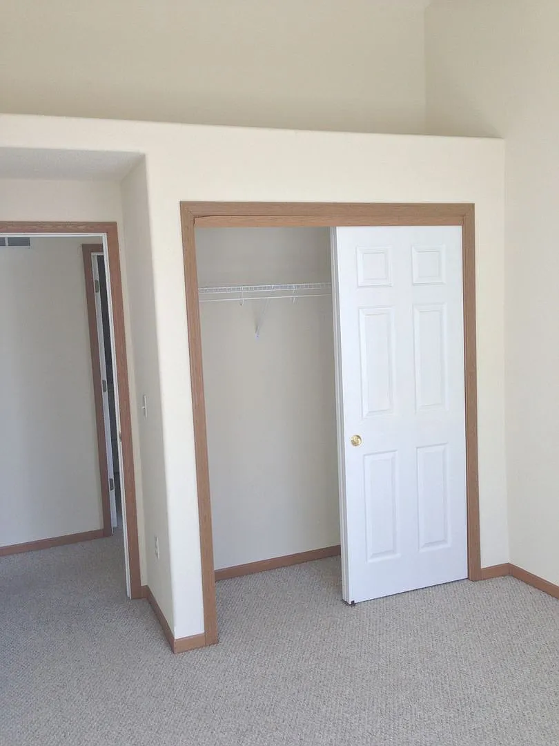 Hunters Glen Apartments — Photo 1