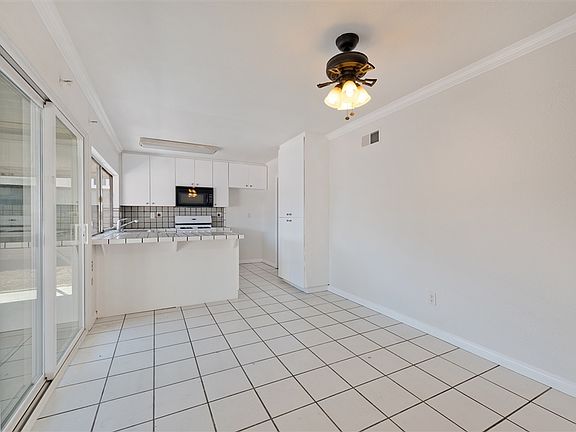 4th image of 1203 Piccard Ave
