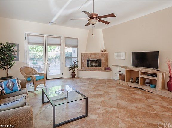 3rd image of 53180 Avenida Navarro