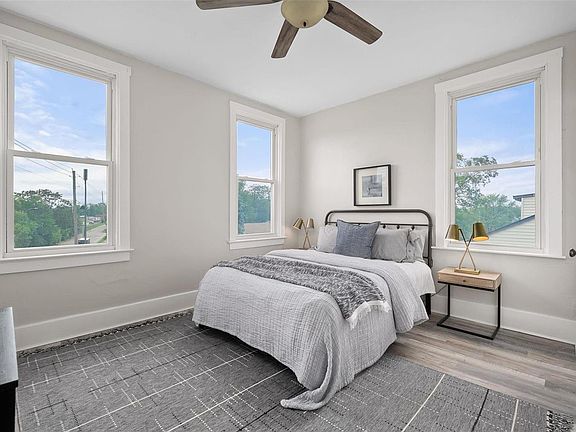 2nd image of 6731 Odell St