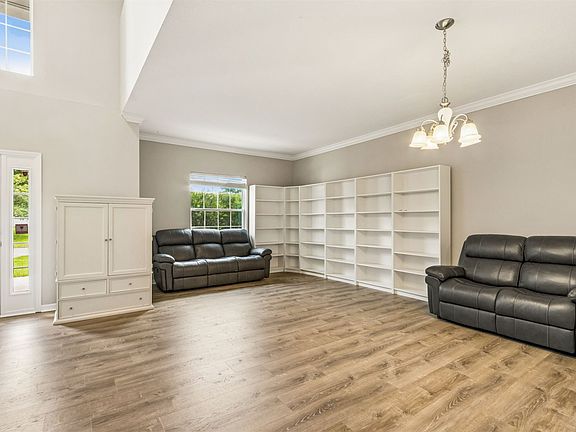 5th image of 97042 Huntington Ct
