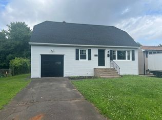 7 Hart Pl, Plainville, CT 06062