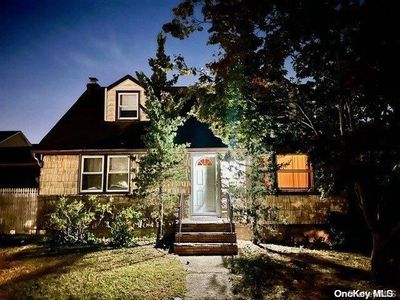 1285 Arlington Avenue, Elmont, NY, 11003