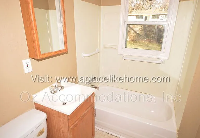 9811 Marsh Ave — Photo 7