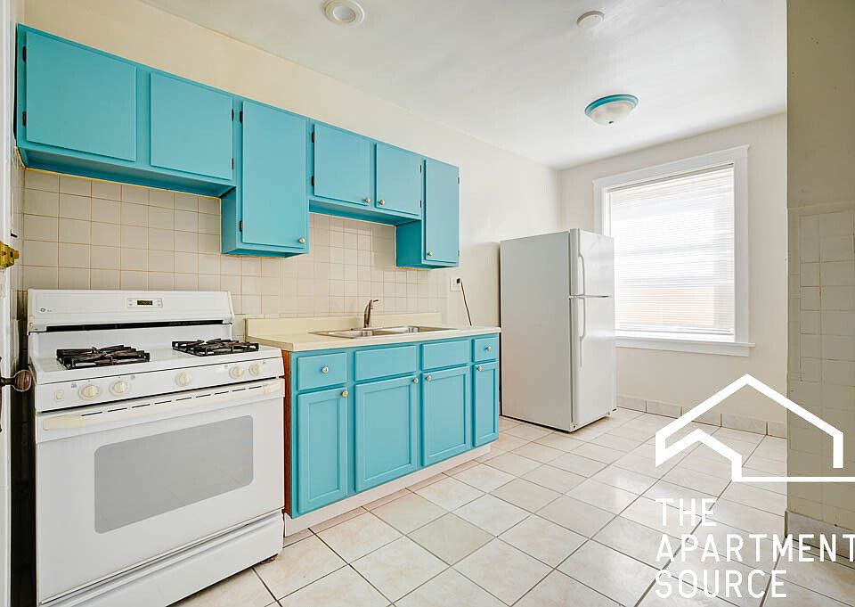 1st image of 2618 N Kilbourn Ave #2