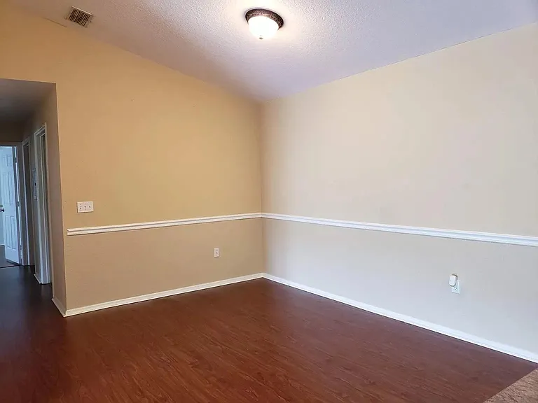 16381 Enclave Village Dr — Photo 4