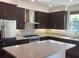 130 Paramount, Irvine, CA 92618