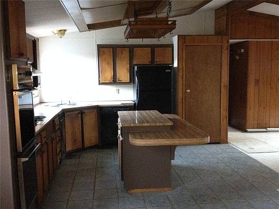 4th image of 6530 176th Pl NW