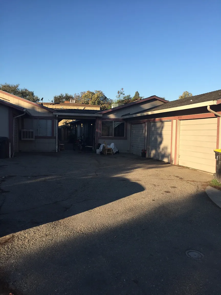 8509-8515 Kelley Dr photo 1