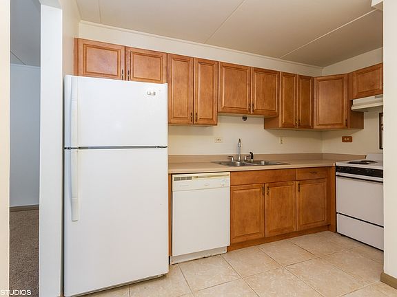 4th image of 5349 Waterbury Way APT 102A