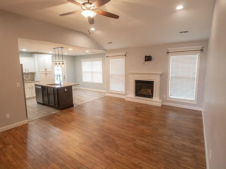 7504 Wellford Ct — Photo 4